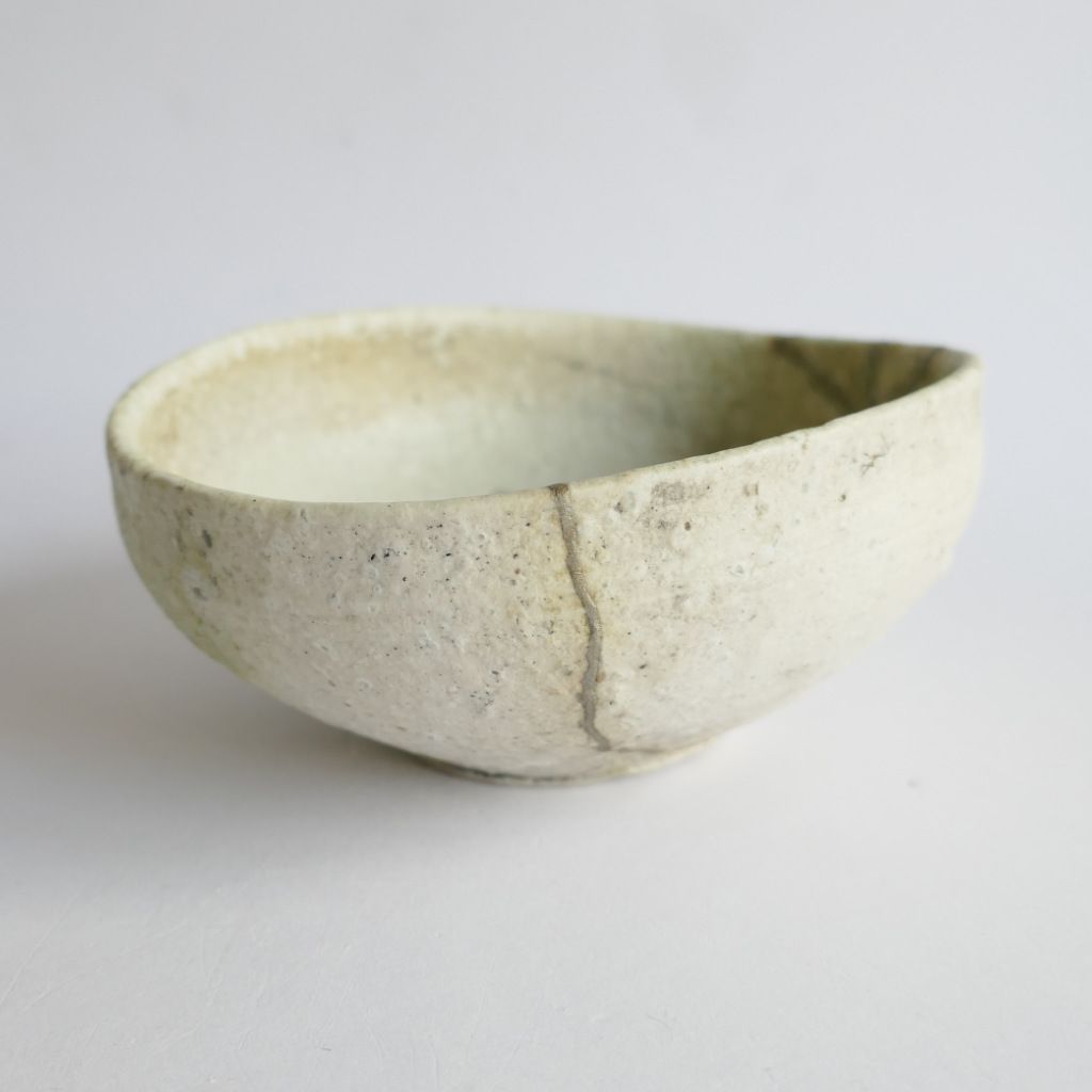 Bol Kutsu-bachi (forme de chaussure) à glaçure naturelle - Yui TSUJIMURA