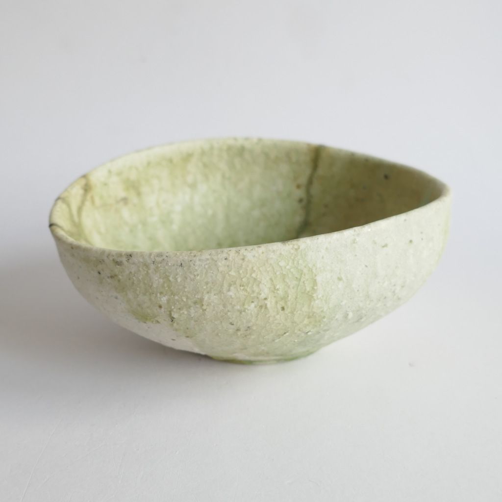 Bol Kutsu-bachi (forme de chaussure) à glaçure naturelle - Yui TSUJIMURA