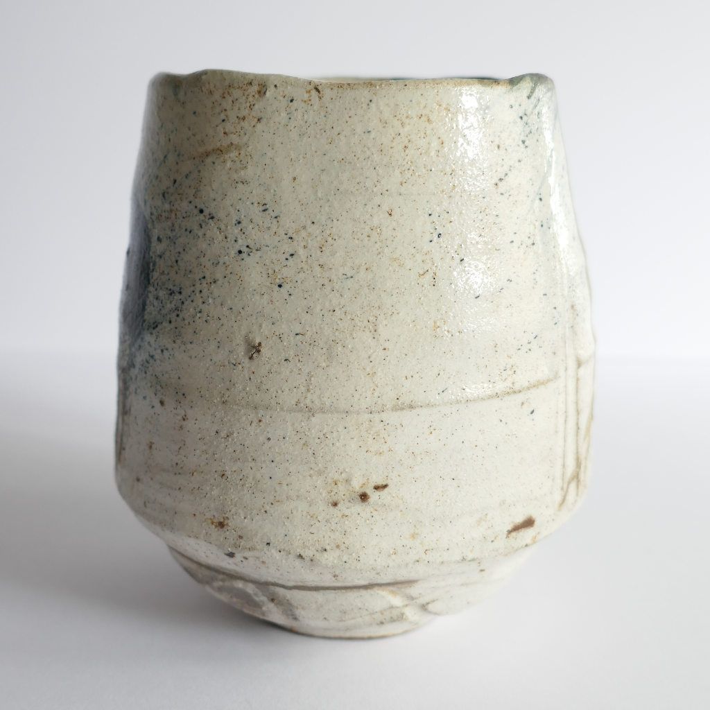 Tasse à thé et café "Sur l'ombrelle, la pluie" Kohiki (Réparée Urushitsugi) - Shōgo IKEDA