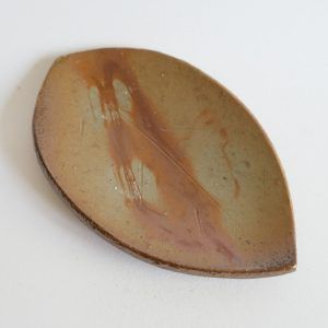 Petite assiette feuille Bizen-yaki - Sō ISEZAKI