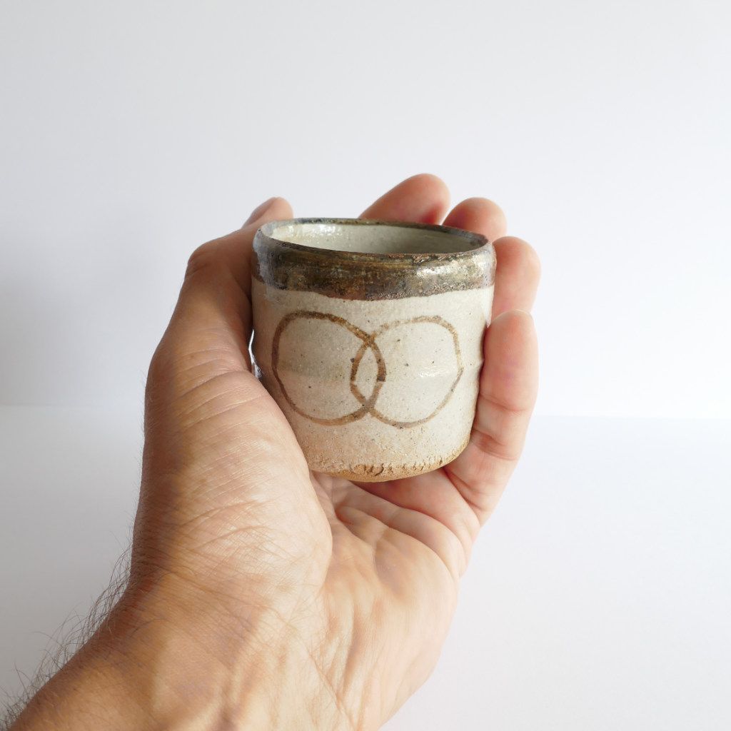 Tasse à Sake "Nijuuen 二重円" Etchū Seto-yaki et Boîte Tomobako signée - Fumi KITAMURA
