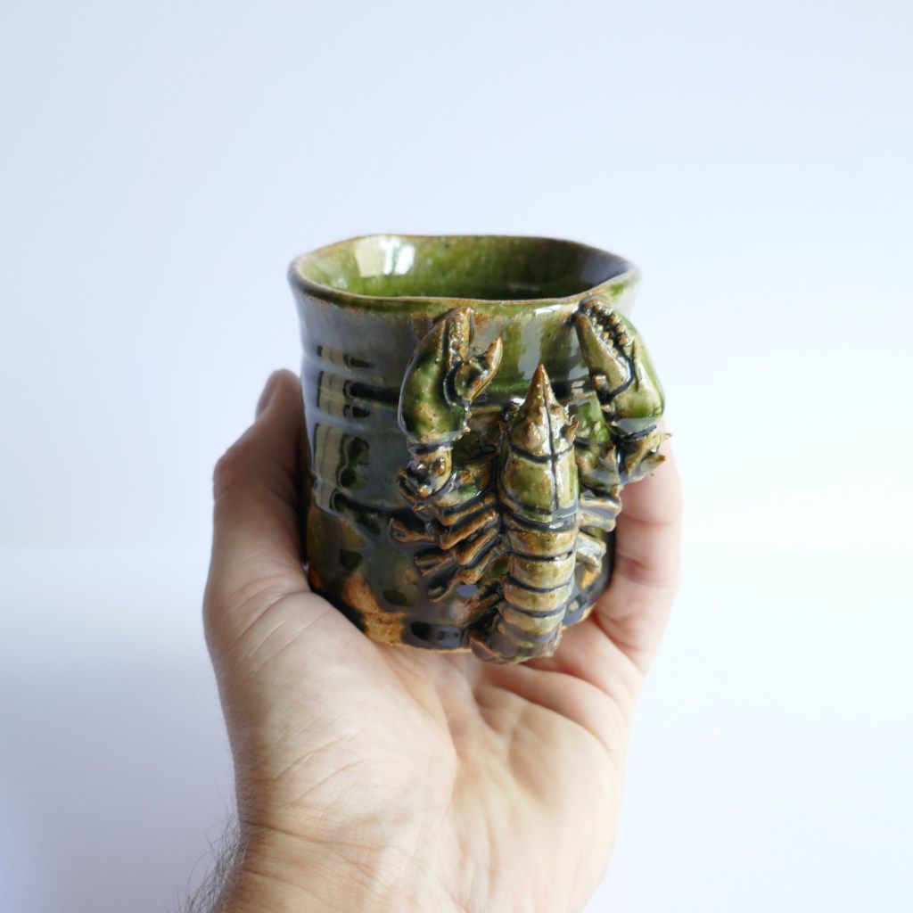 Tasse à thé et café "Homard" Oribe-yaki et Boîte Tomobako signée - Atsushi HAMADA