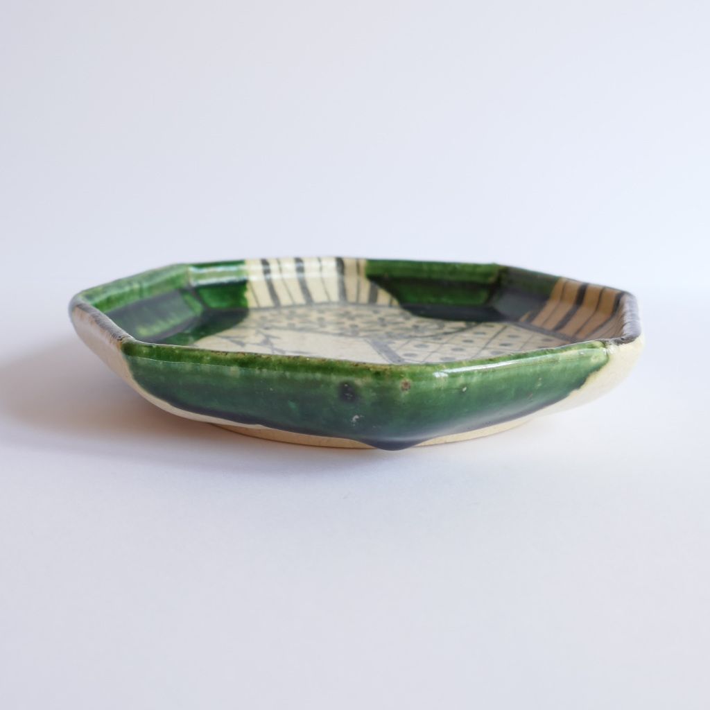 Assiette octogonale Oribe-yaki - Chiho ITO