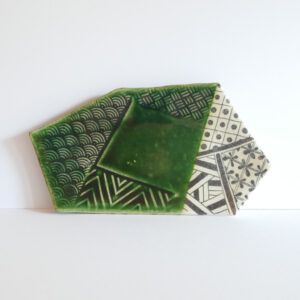 Assiette hexagonale Oribe-yaki - Chiho ITO